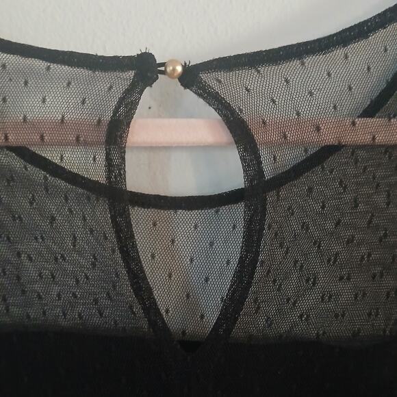 White House Black Market Lace Overlay Ruffle Blouse Top Black Large - Picture 4 of 5